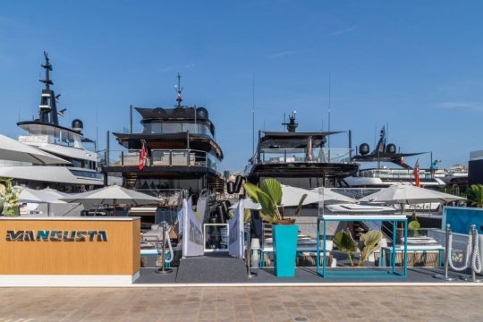 STAR ALLIANCE Mangusta _ Cannes